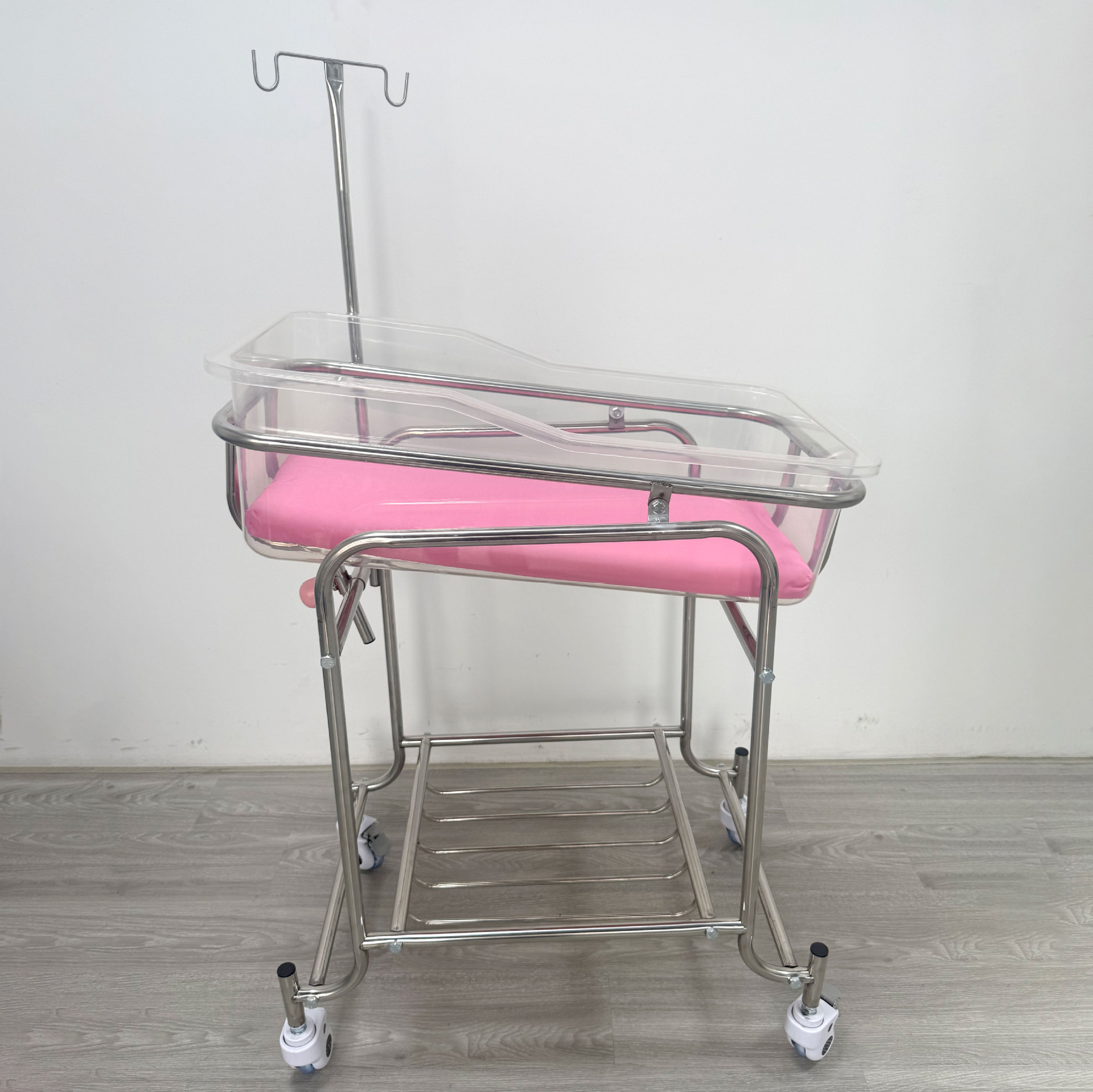 Stainless Steel Baby Bassinet  - đánh giá và giá Baby Nursery Trolley