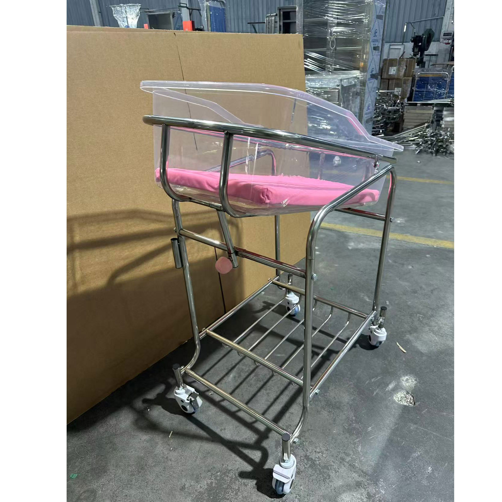 Stainless Steel Baby Bassinet  - đánh giá và giá Baby Nursery Trolley